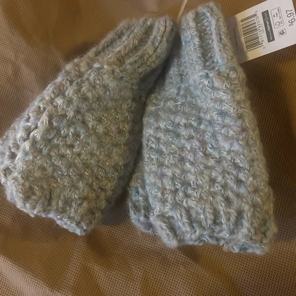 Fingerless Mittens - Picture 4 of 6